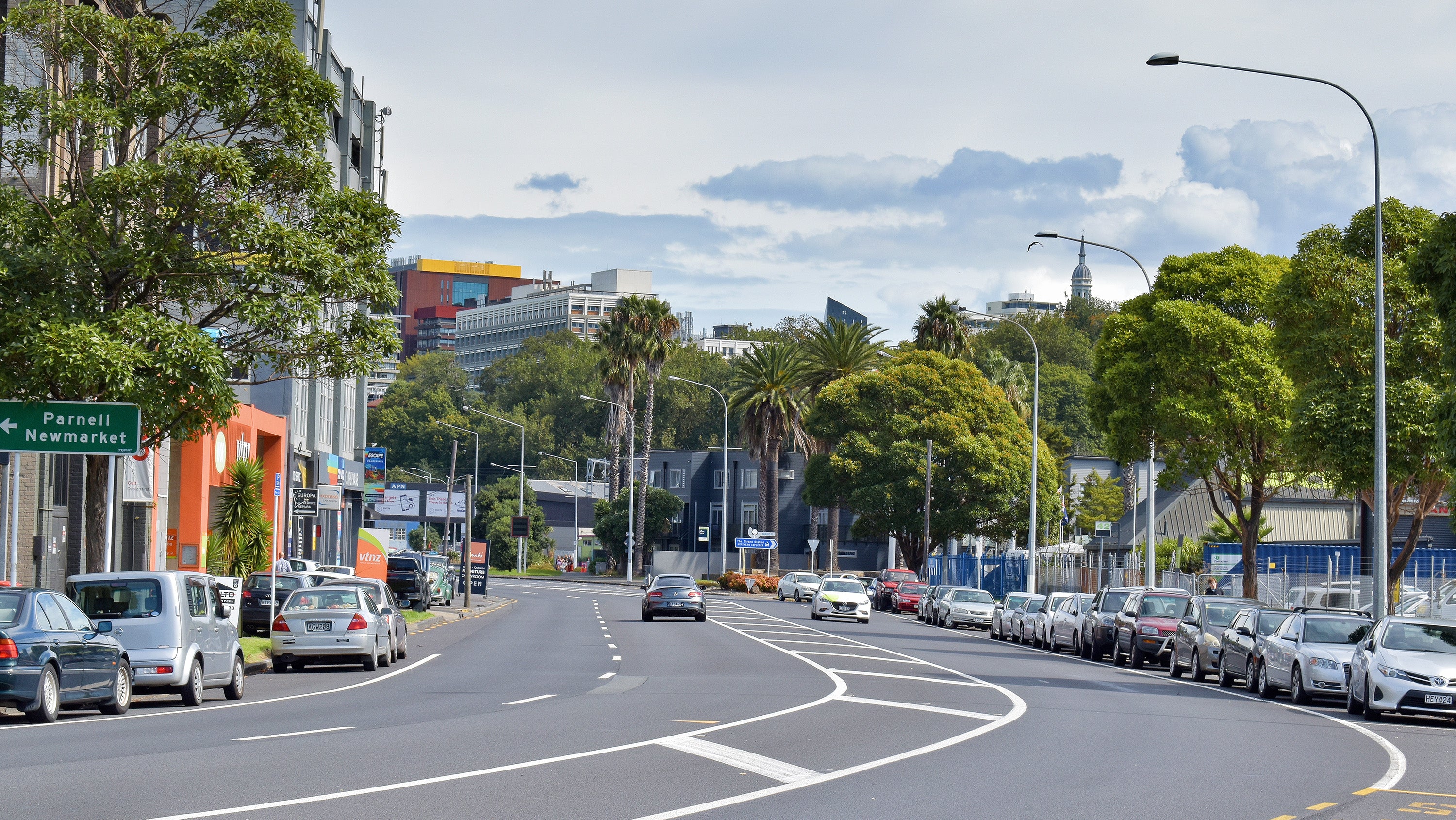 Auckland Commercial Area - book eco crates for business moves
